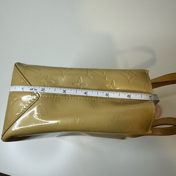 Pre Loved Louis Vuitton Monogram Vernis Reade PM - Picture 16 of 17